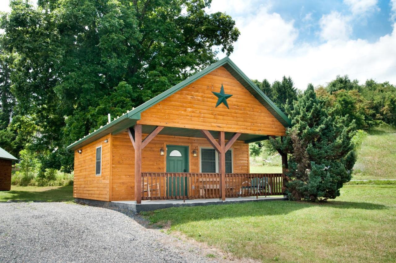 7Cs Lodging Flintstone Exterior foto