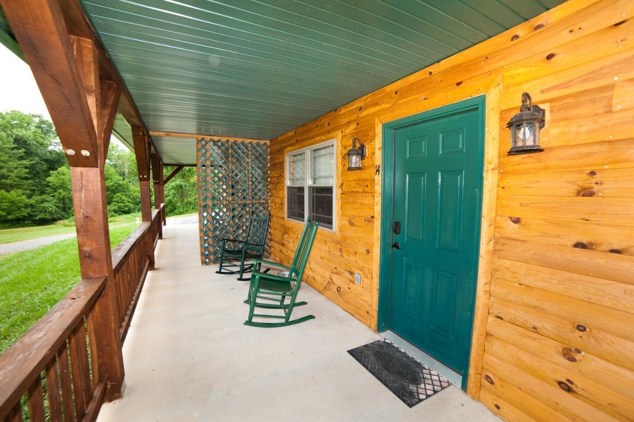 7Cs Lodging Flintstone Exterior foto