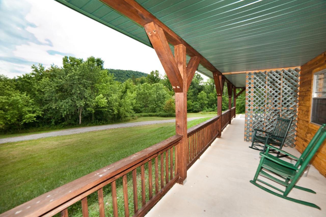 7Cs Lodging Flintstone Exterior foto